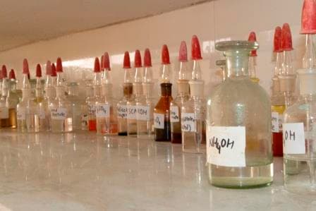 Pathseekers students performing chemistry experiments in CBSE-standard laboratory at Beas Punjab